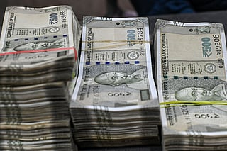 Planning on remitting Indian rupee, Pakistan rupee or Philippine peso? Here’s how you can take advantage of remittance-beneficial rates and when.