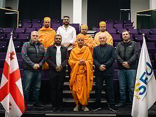 Abu Dhabi BAPS temple head urges doctors to ‘ReInvent’