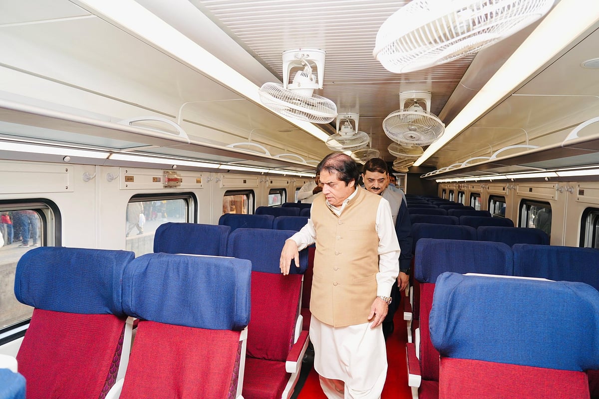Pakistan Railways Minister Hanif Abbassi inspecting a train ahead of Shalimar Express launching in Karachi.