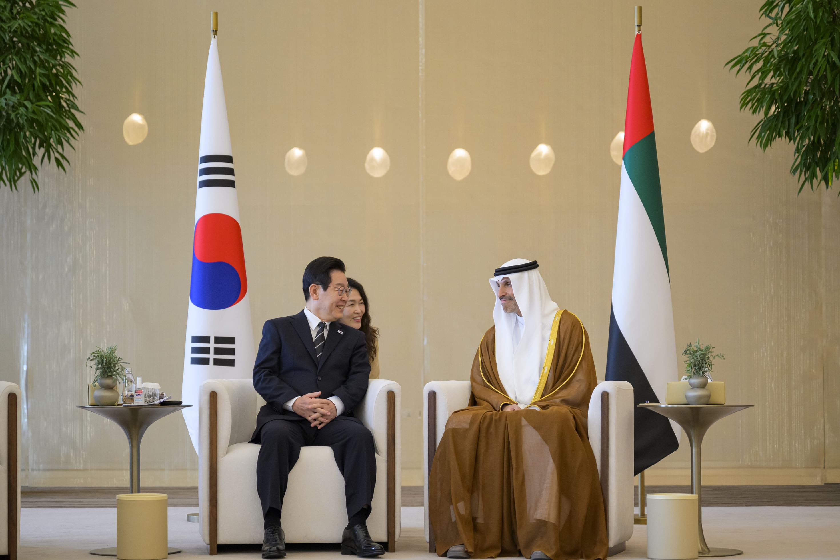 President of Republic of Korea arrives in UAE on state visit
