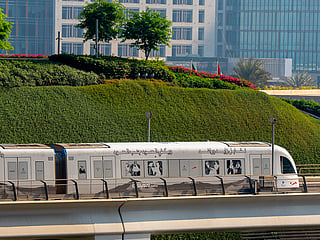 Dubai Metro unveils tribute to UAE’s founding fathers