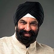 Dr Surender Singh Kandhari