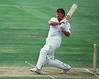 Former England batter Robin Smith dies aged 62