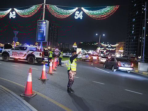 Jabel Jais' National Day traffic strategy focused on maintaining control across intersections, roundabouts, and vital routes, resolving any potential congestion, and ensuring rapid emergency response.