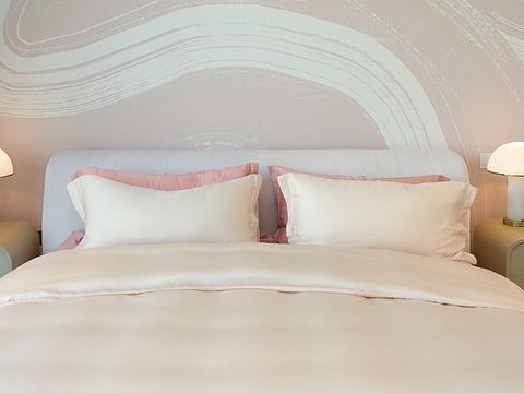 Caroline Stanbury and Heveya
launch conscious luxury bedding collection