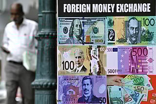 Planning on remitting Indian rupee, Pakistan rupee or Philippine peso? Here’s how you can take advantage of remittance-beneficial rates and when.