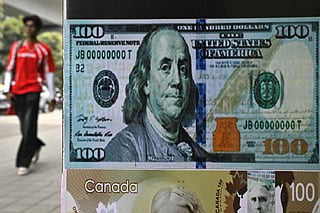 Planning on remitting Indian rupee, Pakistan rupee or Philippine peso? Here’s how you can take advantage of remittance-beneficial rates and when.