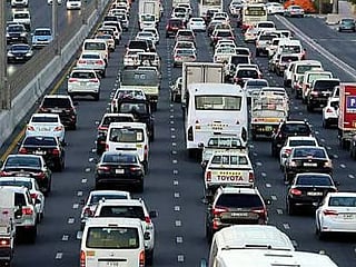 Multiple vehicle accidents slow Sharjah-Dubai traffic