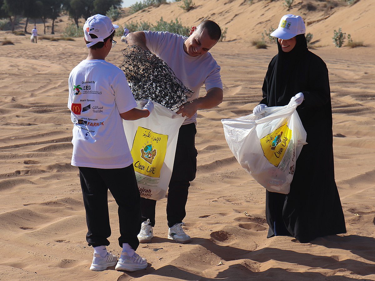 Clean UAE campaign organised by the Emirates Environmental Group (EEG)