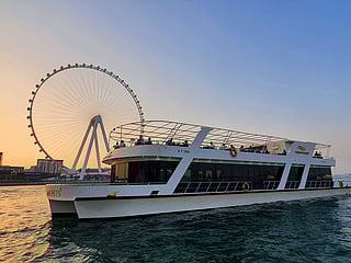 Dubai-bound on Emirates? Two experiences come free