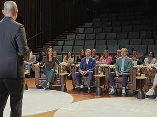 John Aguilar, Creator and Host of The Final Pitch Dubai, addresses investor-judges Jigar Sagar and Sami Khoreibi, along with angel investors Loubna Imenchal and Farah Zafar, during a key moment of the show