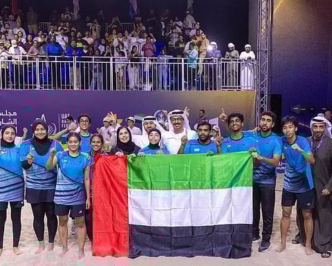 Sheikh Saeed bin Saqr Al Qasimi, Deputy Chief of Sharjah Ruler’s Office in Khorfakkan, crowned the UAE national team at the championship.
