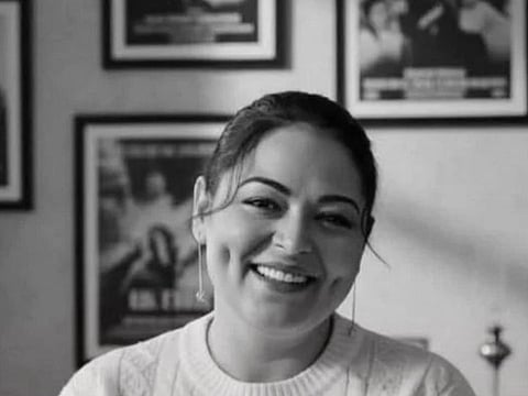 A neighbour later told Egyptian outlets that the blaze caused heavy smoke inside the apartment, leading to suffocation.