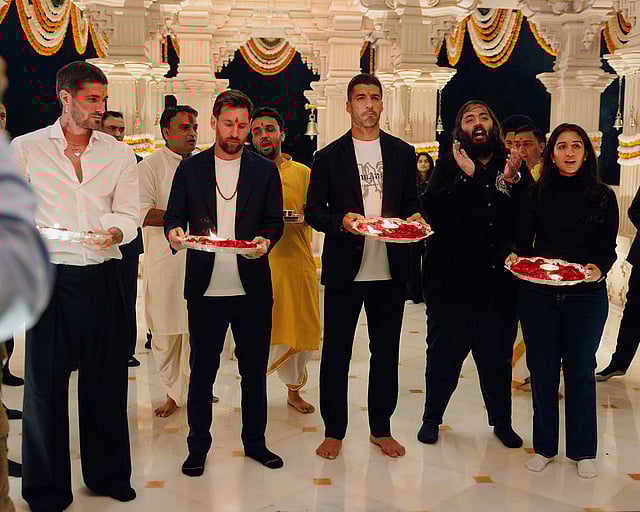 Messi received a traditional welcome that included a ceremonial offering of light and was accompanied by his Inter Miami teammates Luis Suárez and Rodrigo De Paul. During the visit, the football icon toured the vast facility dedicated to the care and protection of rescued animals and met Radhika Ambani, exchanging warm pleasantries.
