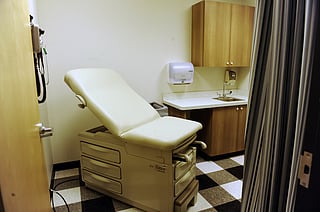 The ministry said the campaign is aimed at improving the quality and reliability of medical examinations, ensuring the accuracy of test results, strengthening compliance with approved health regulations and safeguarding public health.