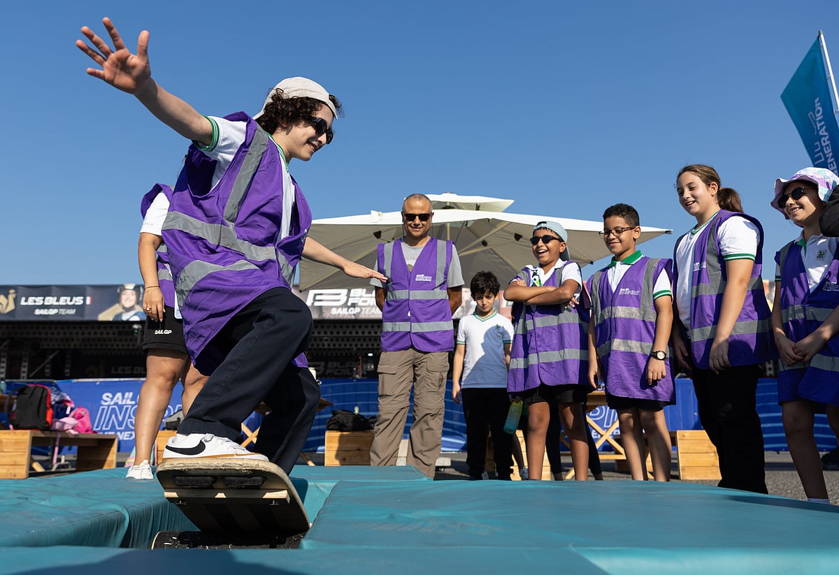 The initiative introduced thousands of students aged 8–24 to the groundbreaking world of foiling and wingfoiling.