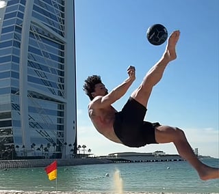 Zlatan enjoying his time in Dubai