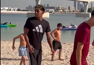 Lamine Yamal playing barefoot beach football with random kids in Dubai