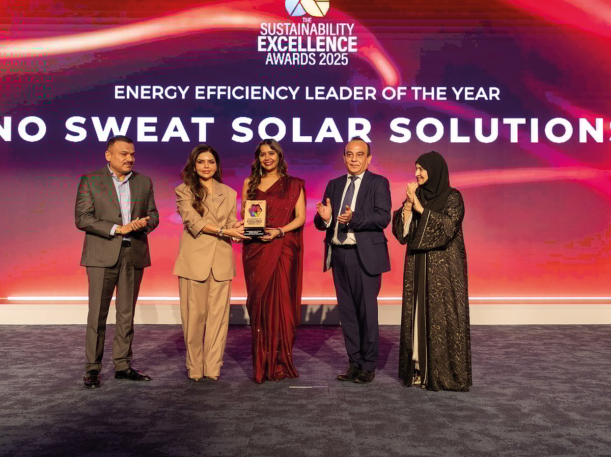 Sweta Bhatt, Managing Director, No Sweat Solar Solutions with Aparna Bajpai of BeingShe, Captain Pradeep Singh of Karma Developers, Vijay Vaghela of Gulf News, and Dr. Habiba Al Marashi