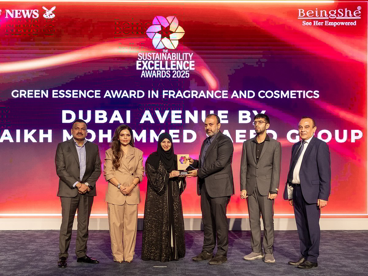 Muhammad Ali Saeed Shaikh, CEO of Shaikh Mohammed Saeed Group and his son, with chief guest Dr. Habiba Al Marashi, Captain Pradeep Singh of Karma Developers, Vijay Vaghela of Gulf News, and Aparna Bajpai of BeingShe