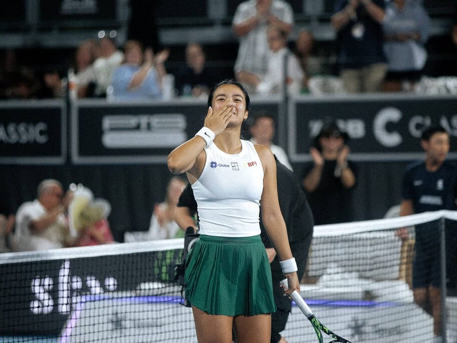 Filipina tennis star Alex Eala defeats Croatia’s Petra Marcinko in blustery conditions in Auckland to book her place in the next round of the tournament.

