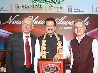 Dr Thumbay Moideen recognised by Manipal Academy