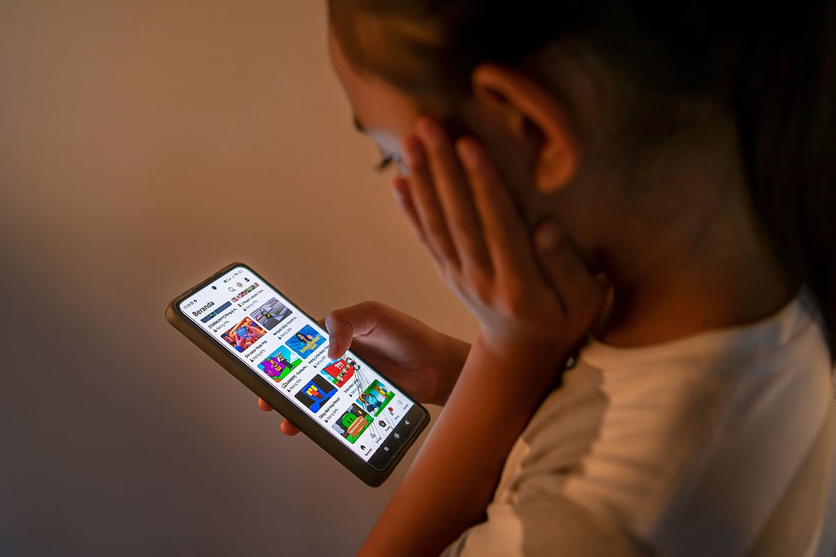 The Child Digital Safety Law (CDS Law) protects children from harmful content, including any online material that could negatively affect their morals, mental well-being, or social values and that breaks media standards.