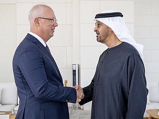 President His Highness Sheikh Mohamed bin Zayed Al Nahyan with Russian envoy Kirill Dmitriev.