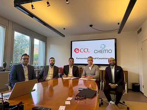 CCL Pharmaceuticals & Life Sciences and Chemo leadership at the signing of the strategic collaboration agreement