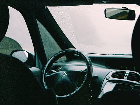 A parked car, an open window — and a crime in seconds: Sharjah Police recount incident