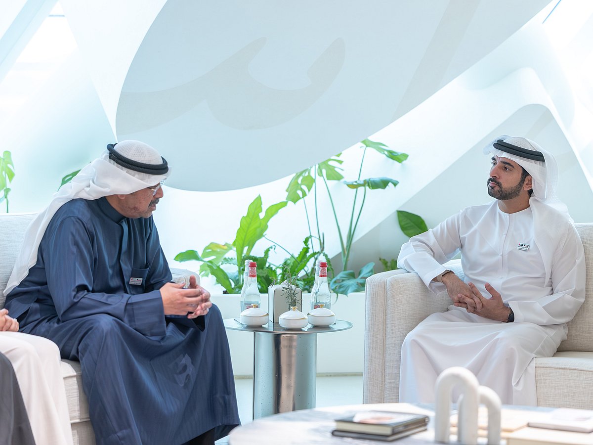 Sheikh Hamdan bin Mohammed bin Rashid Al Maktoum, Crown Prince of Dubai, Deputy Prime Minister, Minister of Defence, and Chairman of The Executive Council of Dubai, today met with Sheikh Abdullah Ali Abdullah Al-Salem Al-Sabah, Minister of Defence of the State of Kuwait.