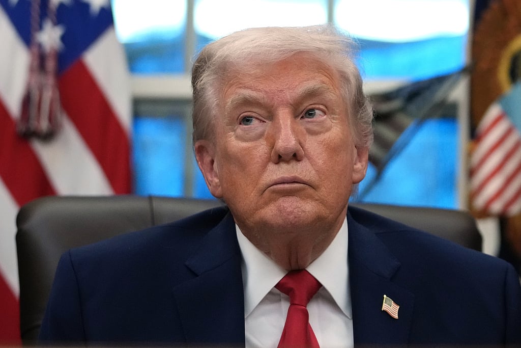 Trump to slap tariffs on countries selling oil to Cuba