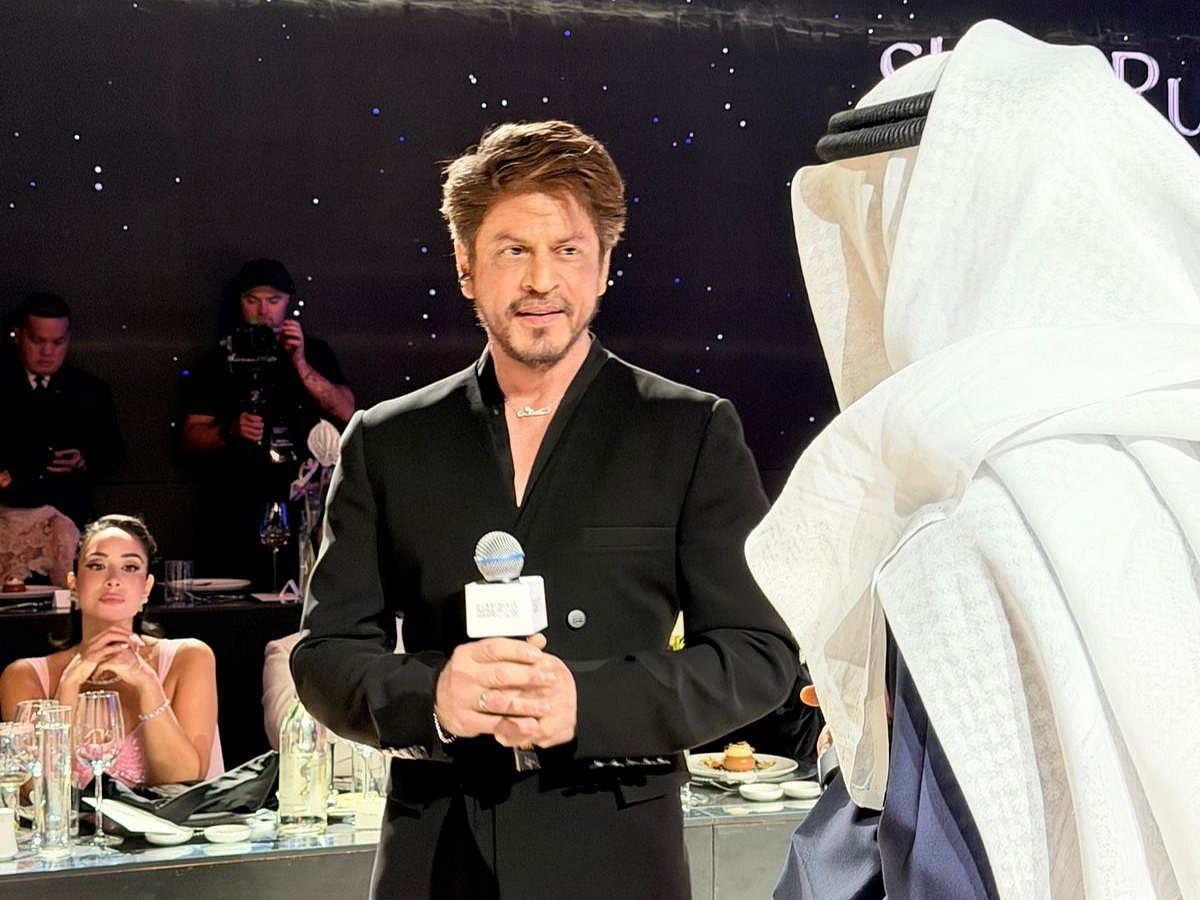 How Shah Rukh Khan stole the spotlight in Dubai awards