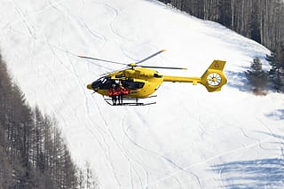 US' Lindsey Vonn is transported by helicopter after crashing in the women's downhill event during the Milano Cortina 2026 Winter Olympic Games at the Tofane Alpine Skiing Centre in Cortina d’Ampezzo on February 8, 2026.