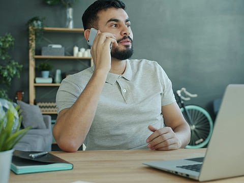 Reports are received through the “Police Station in Your Phone” smart application, in addition to online platforms, allowing users to file reports quickly and securely at any time, without the need to visit police stations.