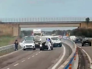 Gunfire and explosions erupt as gang targets armored cash-in-transit van.