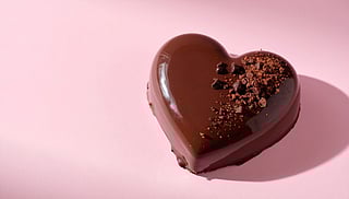 Give a sweet and memorable dessert on February 14.