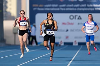 India's Preeti Pal (centre) in action in women's 100m T35 final at Dubai 2025 Grand Prix.