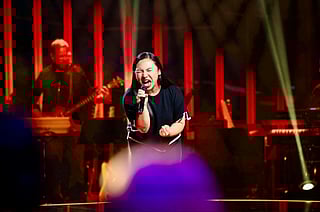 Apple Grace during her audition performance in The Voice of Finland