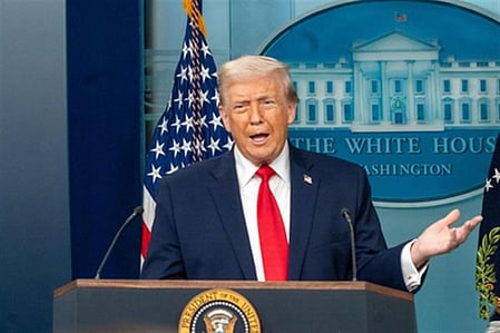 US President Donald Trump has urged UK Prime Minister Keir Starmer to retain control of the strategic Indian Ocean island of Diego Garcia which hosts a major joint US-UK military base.