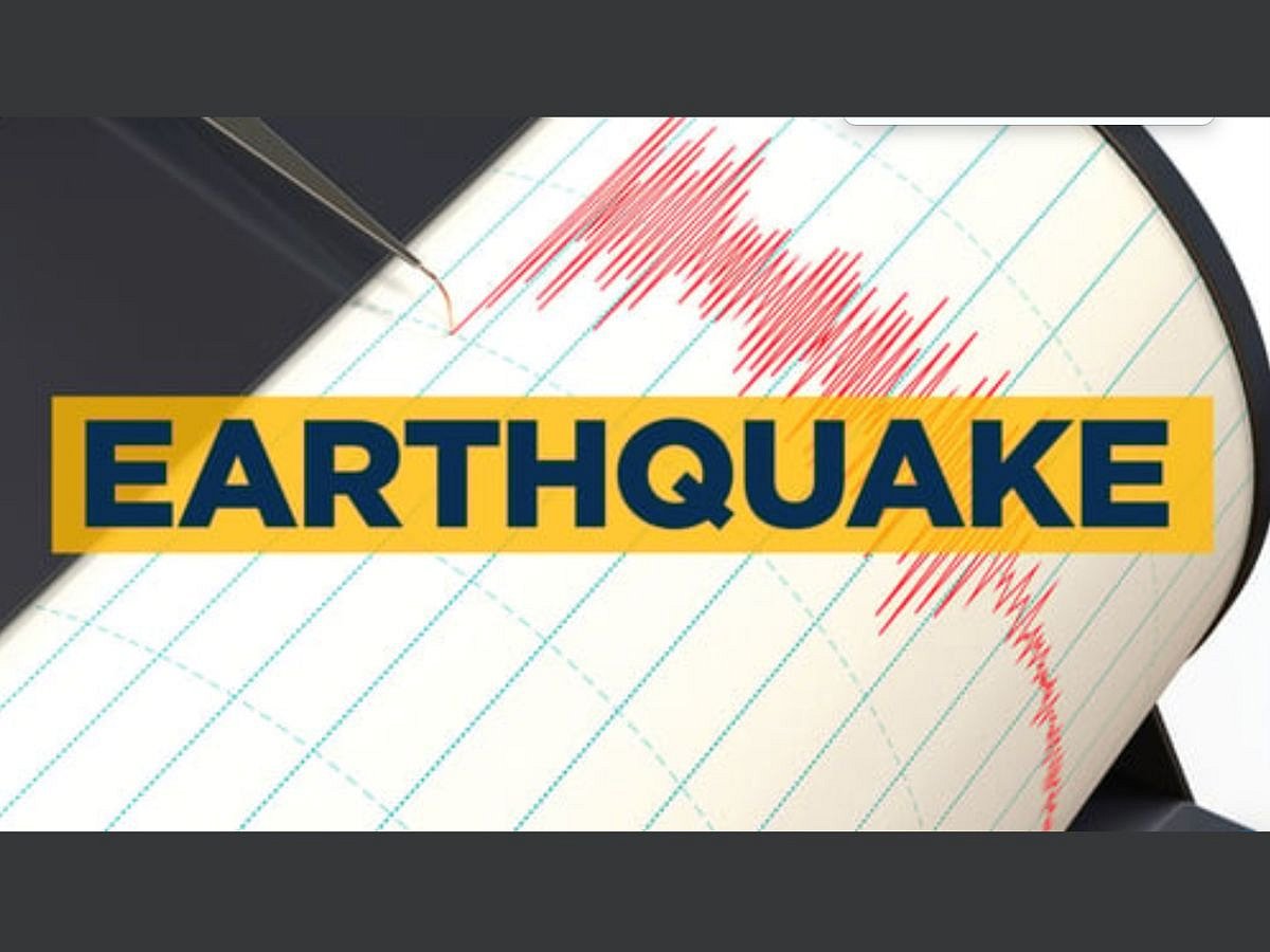 A strong 7.1-magnitude quake struck early Monday off Malaysia's Sabah state on Borneo island, US seismologists said.