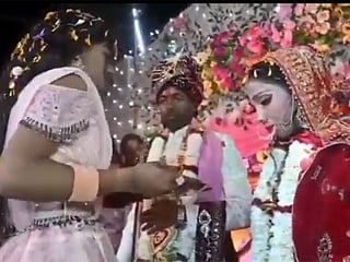Ex-lover shot bride on stage during wedding ceremony