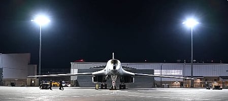US B-1 bombers strike deep inside Iran