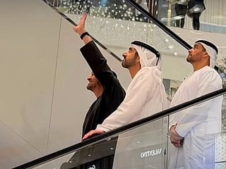 See: UAE President, Minister of Defence at Dubai Mall 