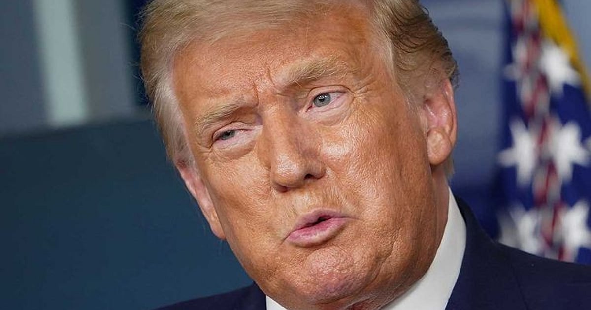 Trump: Iran at 'Last Chance Before Decapitation'