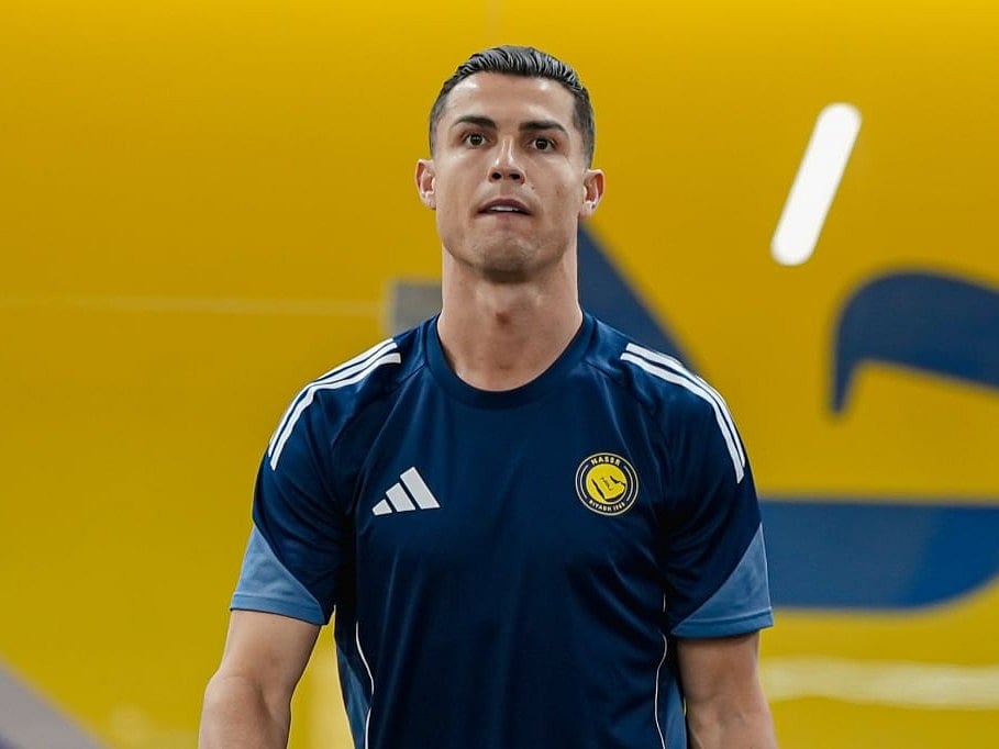Ronaldo remains in Saudi Arabia where he works to get fit 