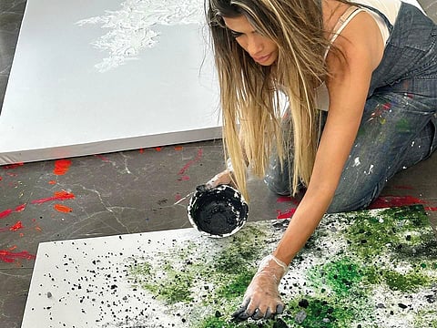 Marjorie Raymond: Transforming emotion into monumental abstract art