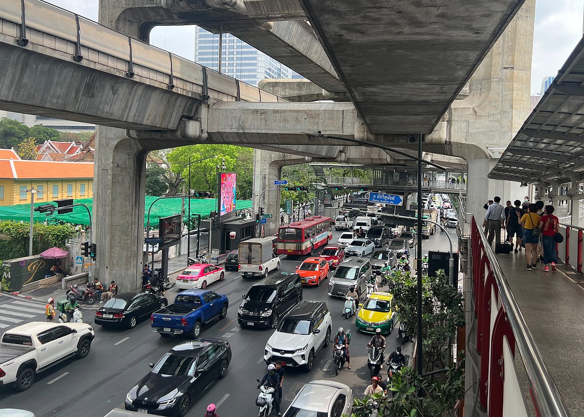 Thailand mandates full work-from-home mode