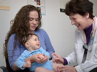 UAE proposes tough penalties for vaccination neglect