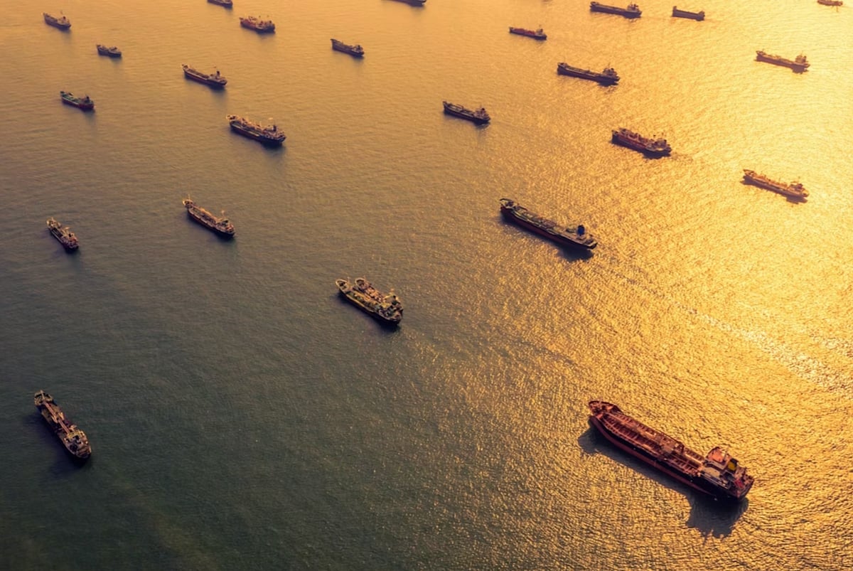 The International Energy Agenc (IEA), the world’s main energy watchdog, has stated that the ongoing Middle East conflict has already reduced oil output from Gulf countries by at least 10 million barrels per day.